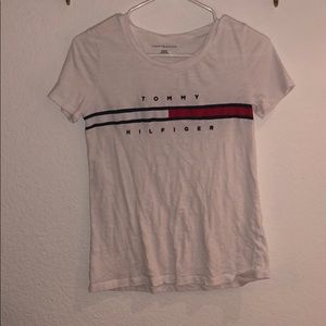 TOMMY t-shirt